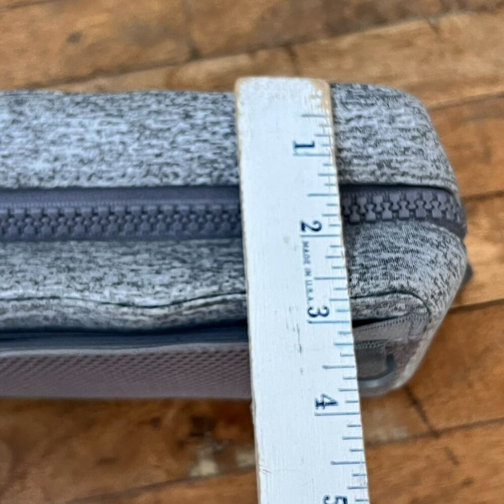 Dagne Dover Arlo Neoprene Tech Organizer Storage Bag Gray Heather - Picture 12 of 13